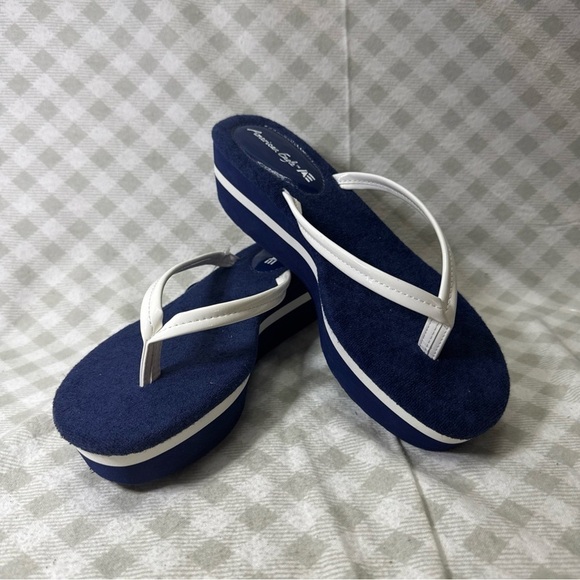American Eagle Outfitters Shoes - American Eagle Navy & White Wedge Platform Flip Flop Sandals Women Size 10